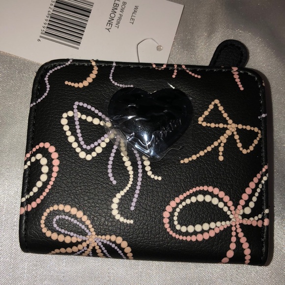 Betsey Johnson Luv Betsey Snap Card Wallet Black With Faux Pearl Bow Print NWT - Picture 4 of 16